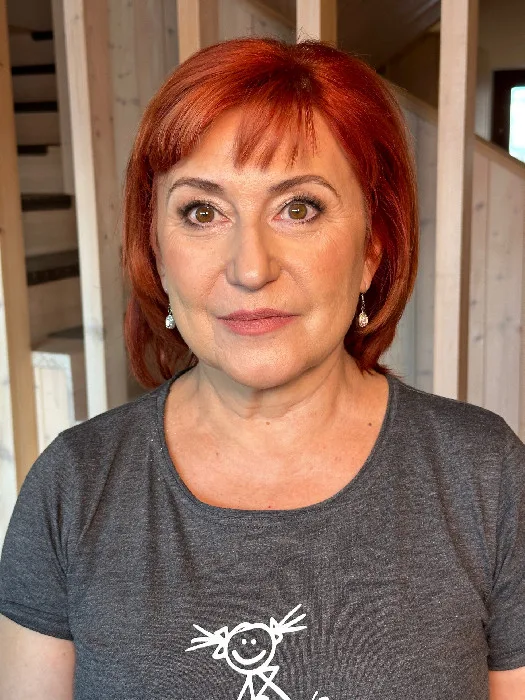 Make-up s přirozenou elegantní vizáží