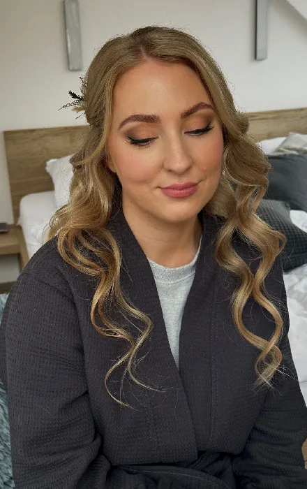 Make-up a vlny s jemným společenským výsledkem
